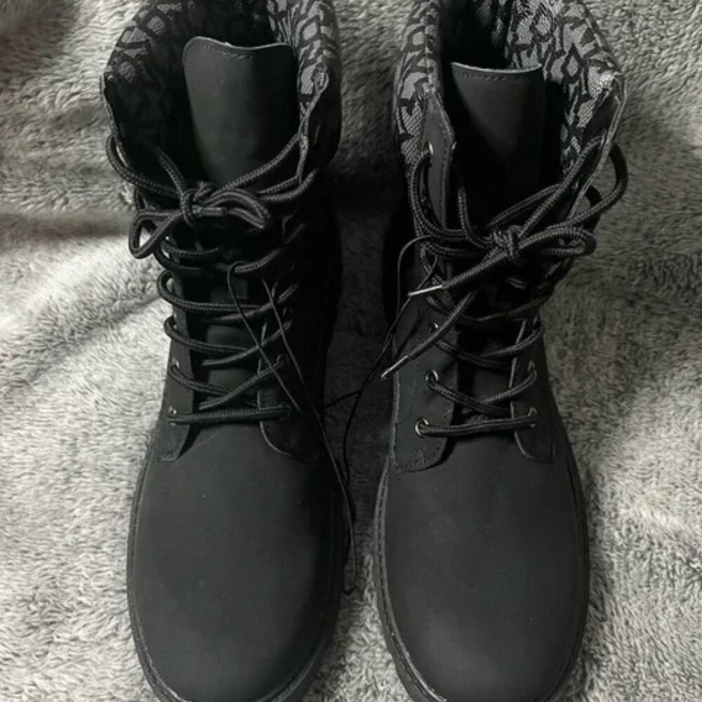 DKNY‎ Miles Boots ankle combat / motorcycle lace up